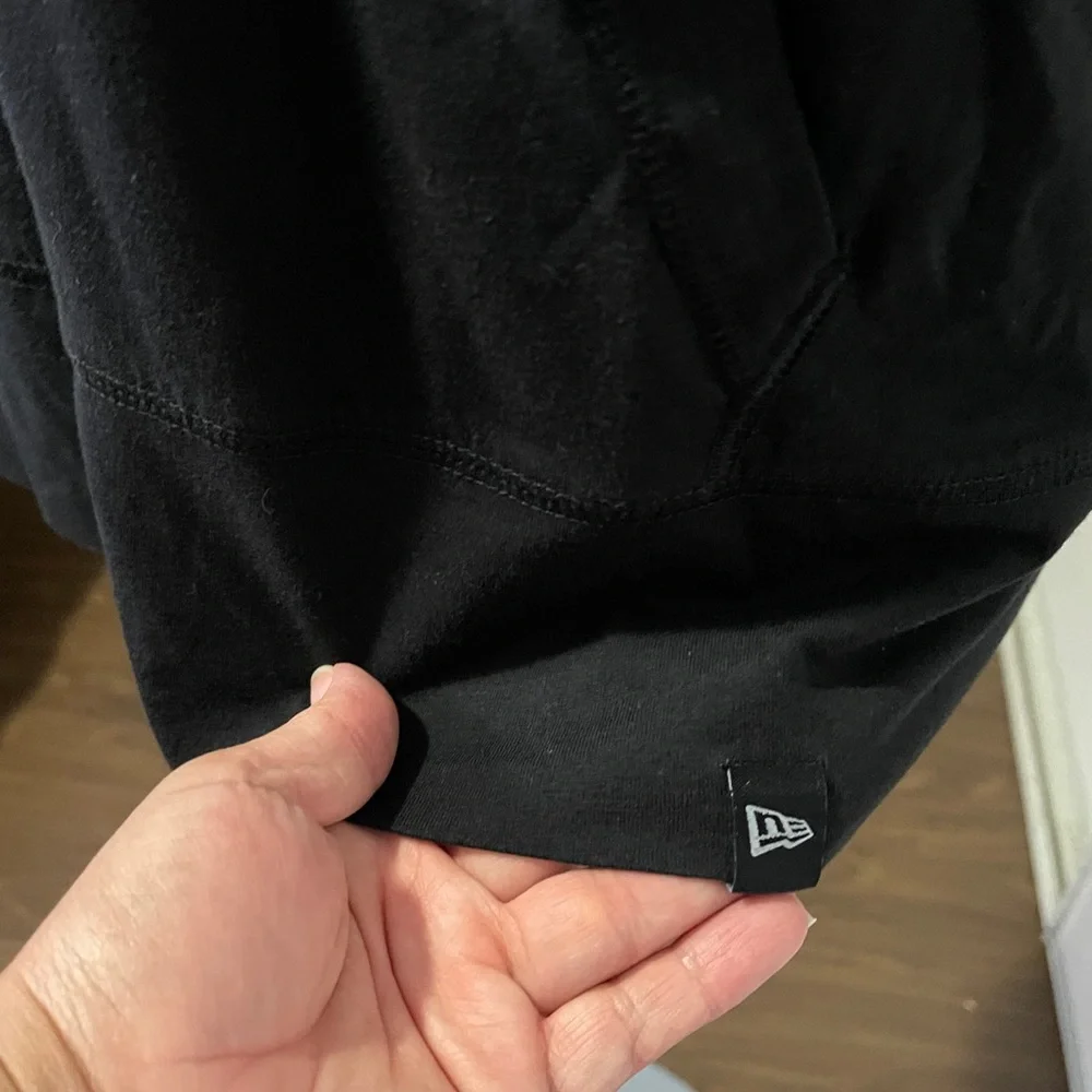 New Era Hoodie Work Out Tank - Picture 8 of 8